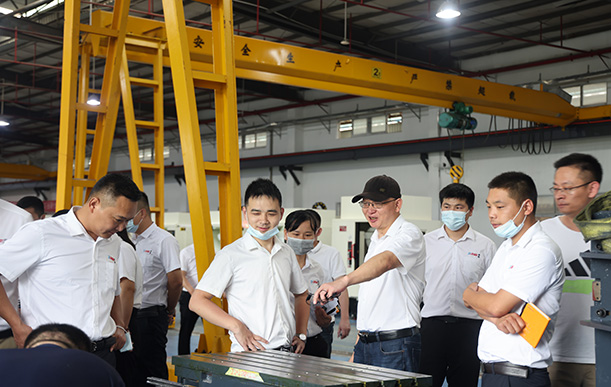 �߽���������ȷ��������